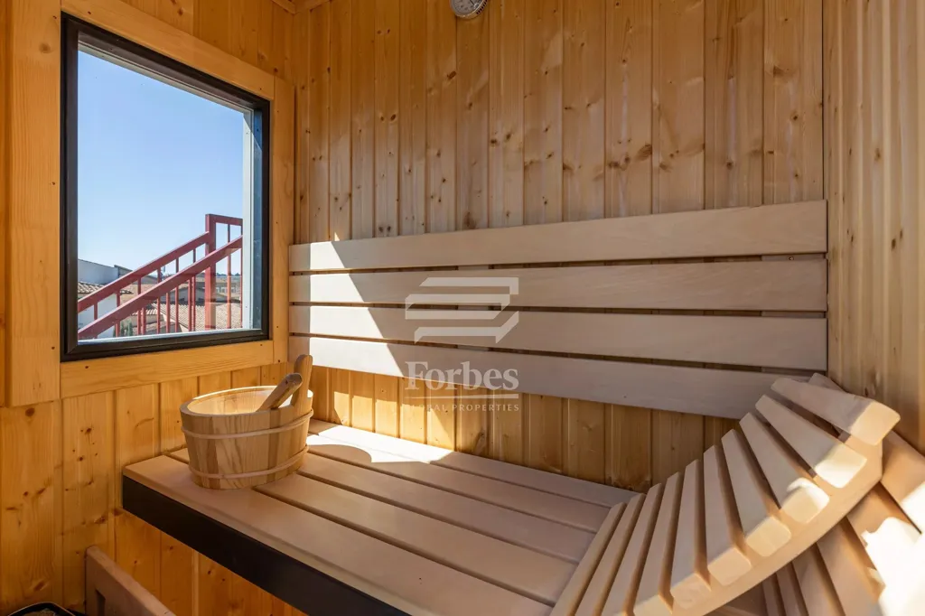 Pièces - Renovated Penthouse with Panoramic Terrace in Florence