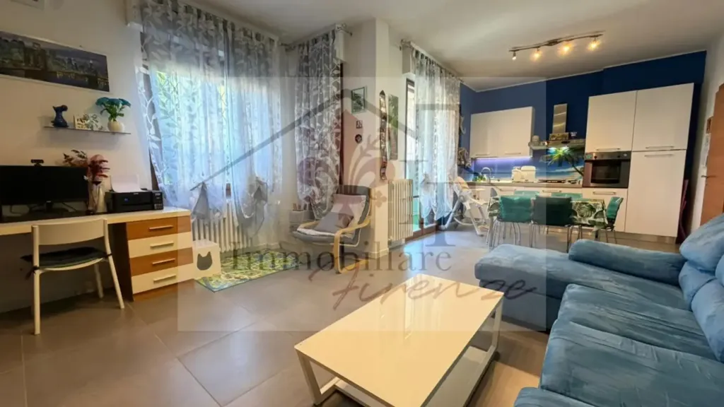 Séjour - Trilocale with Balcony in Florence