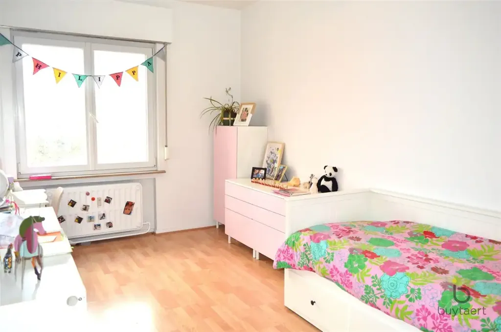 Chambres - Appartement Rénové avec Terrasse près du Stadspark