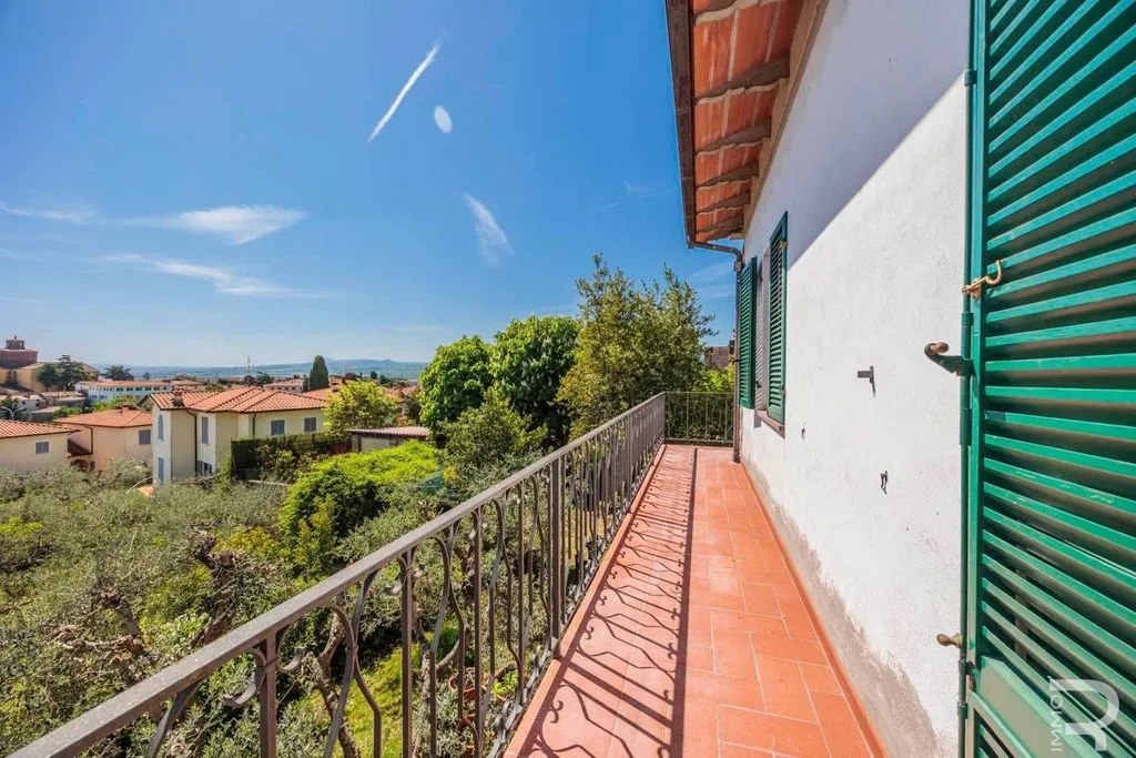 Rõdu - Luxury Villa with Olive Garden in Sinalunga