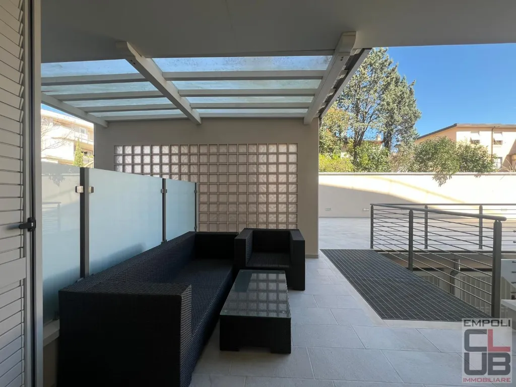 Terrass - Privately Leased Apartment with Terrace in Empoli
