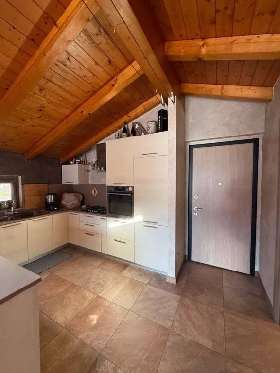 Köök - Luxury Apartment with Lake View in Musso