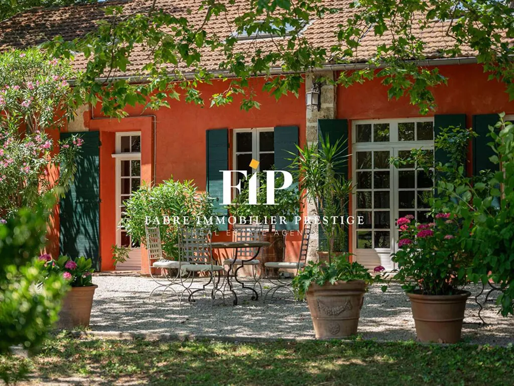 Terrass - Luxurious Estate with Pools in Eygalières