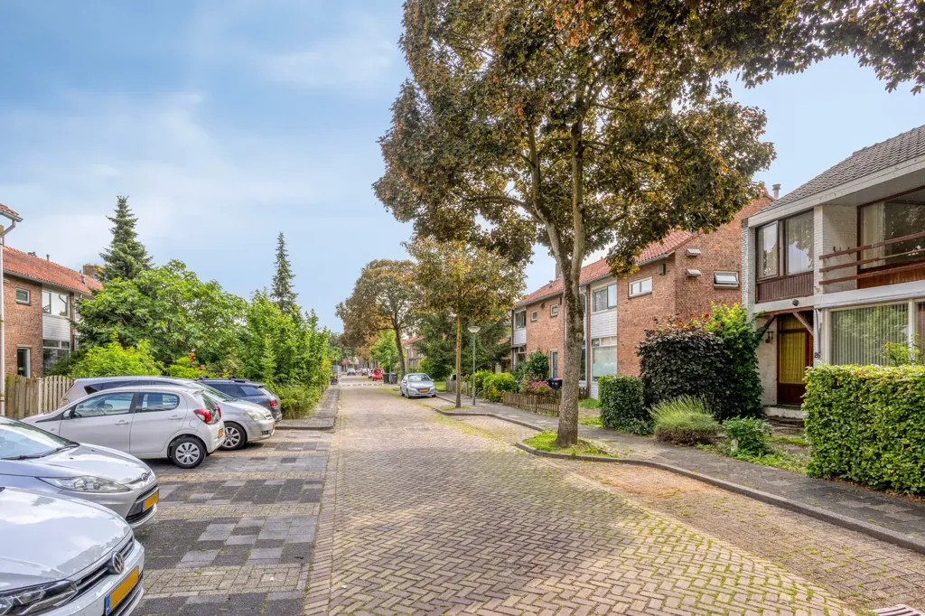 Välivaade - Two-Storey House with Garden in Dubbeldam, Dordrecht