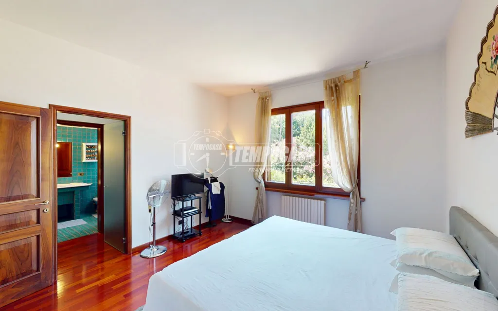 Chambres - Elegant Villa with Two Units in Camerata Picena