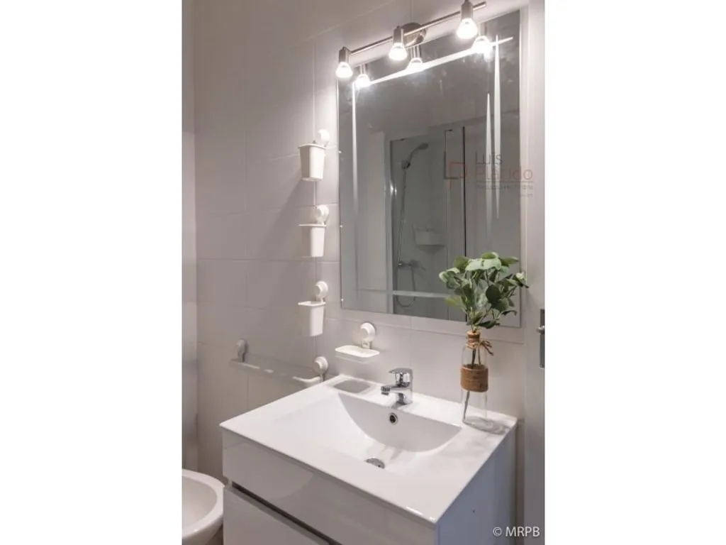 Salles de bain - Luxury Apartment with Garden in Sines