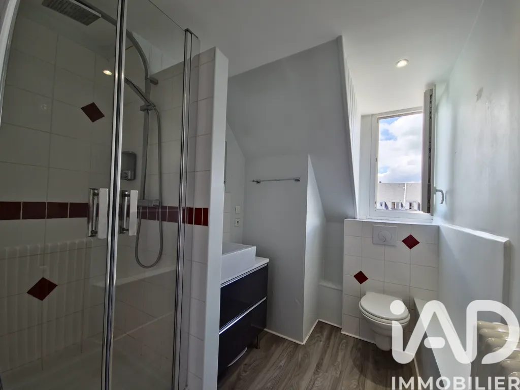 Vannitoad - Renovated 2-Bed Flat with City Centre View in Chambéry