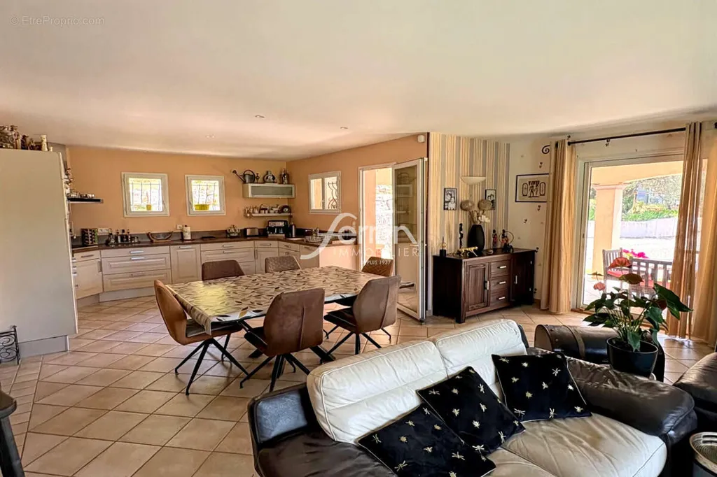 Köök - Luxury Villa with Pool in Callas