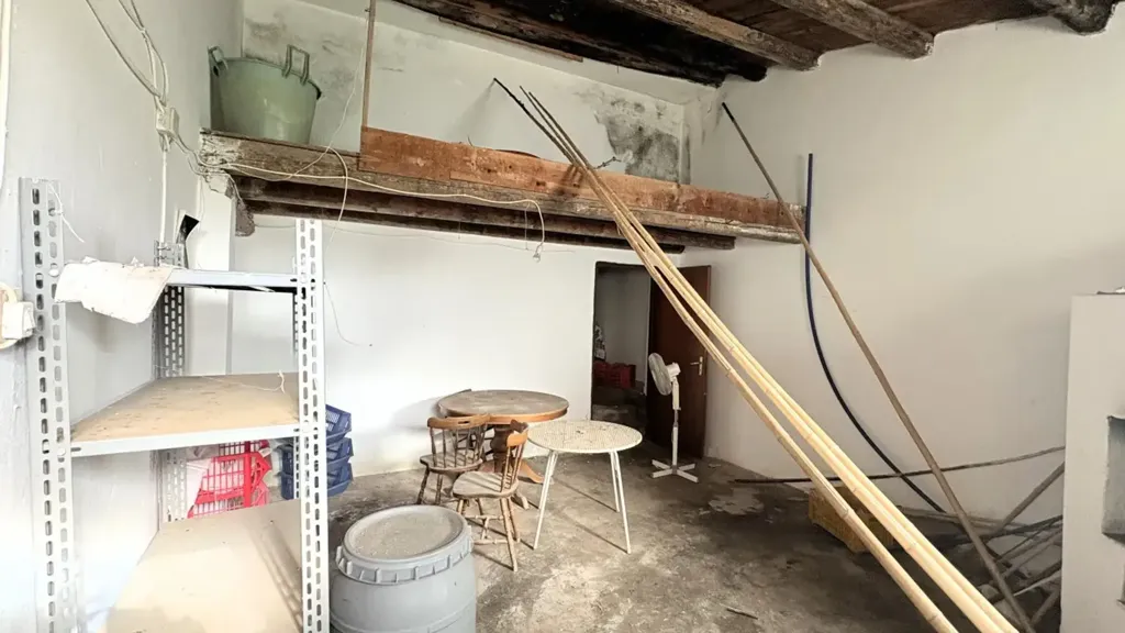 Pesuköök - Rustic Property with Garden in Noto