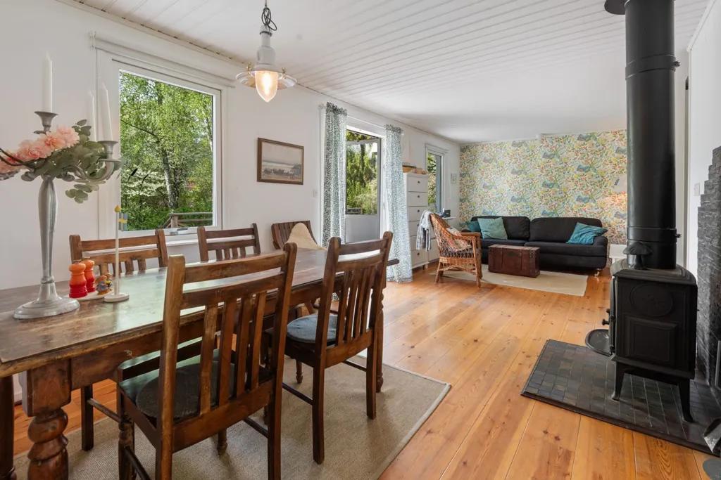 Sala da pranzo - Well-Maintained Cottage with Garden in Runmarö