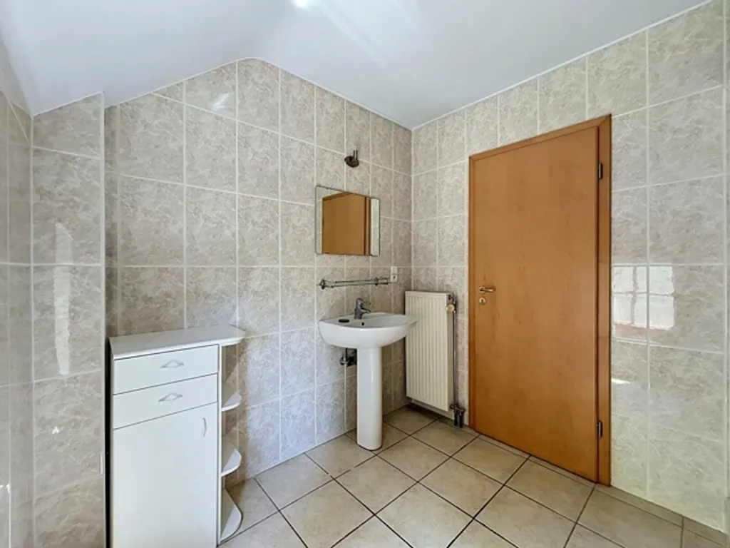 Vannitoad - Villa with Garden in Genval