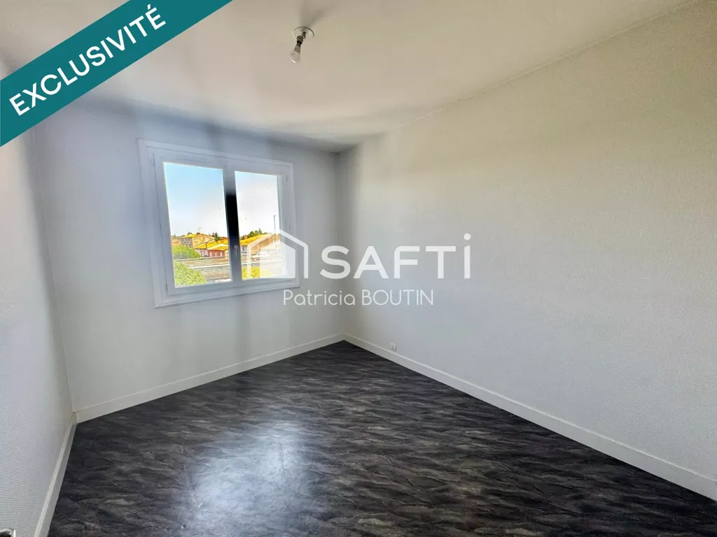 Toad - Bright 3-Bed Apartment with Balcony in Niort