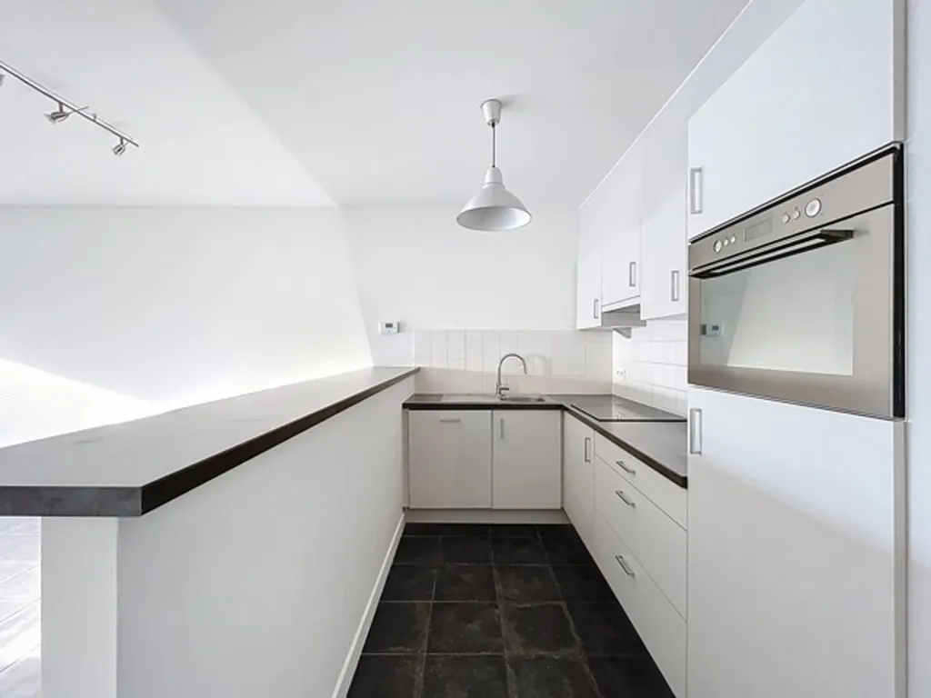 Cuisine - Appartement 3 Chambres avec Terrasse aux Jardins de Jette