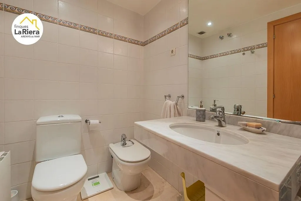 Salles de bain - Ground Floor Apartment with Pool in Sant Andreu de Llavaneres