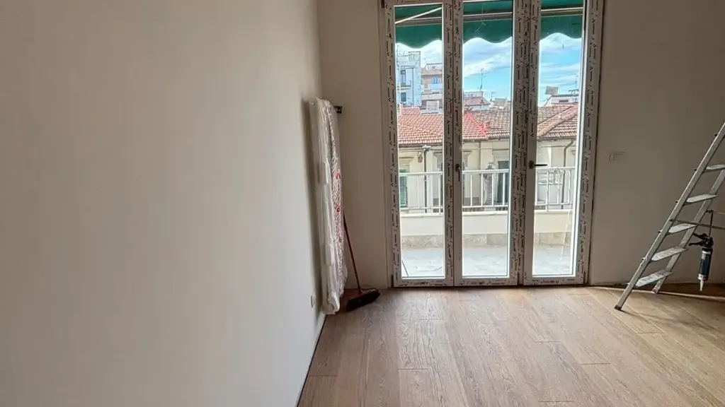 Stanze - Rustic Bilocale with Balcony in Florence