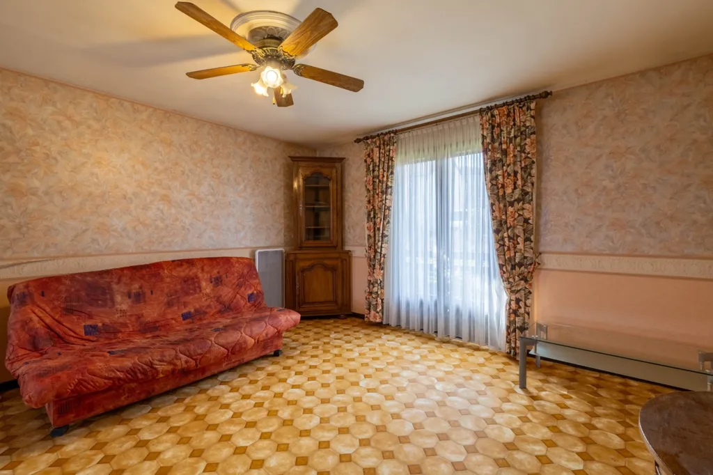 Magamistoad - Detached House with Garden in Elzange
