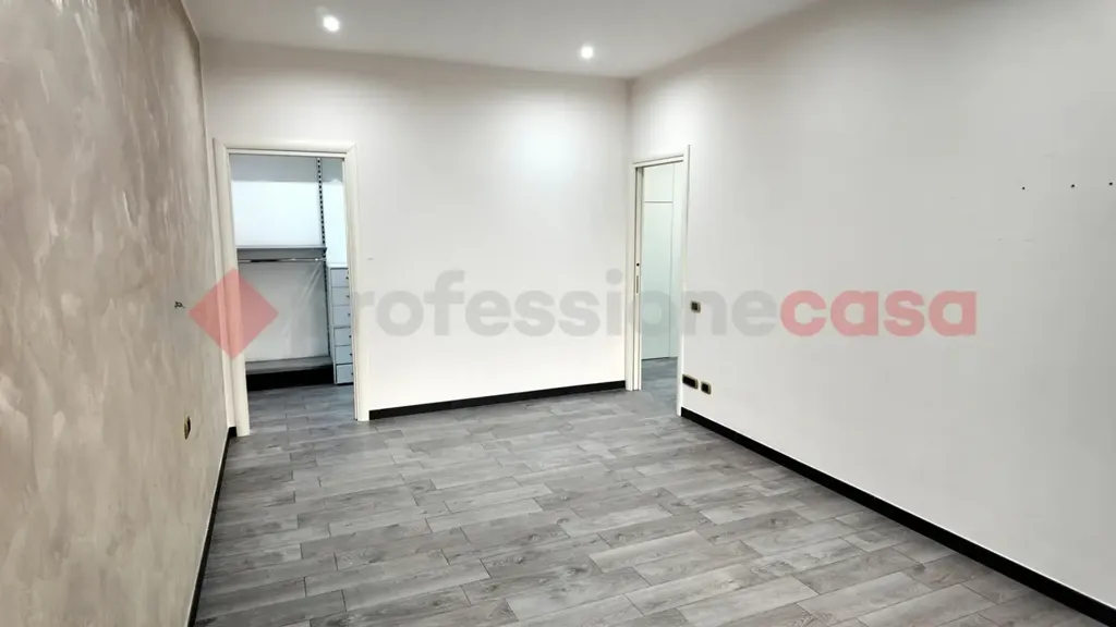 Hallway - Rusticated Flat with Balcony in Portici