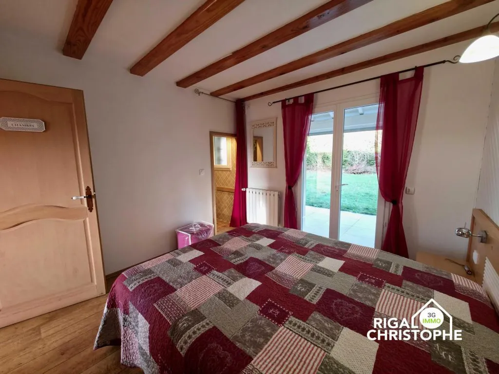 Magamistoad - Traditional House with Modern Extension in Countryside