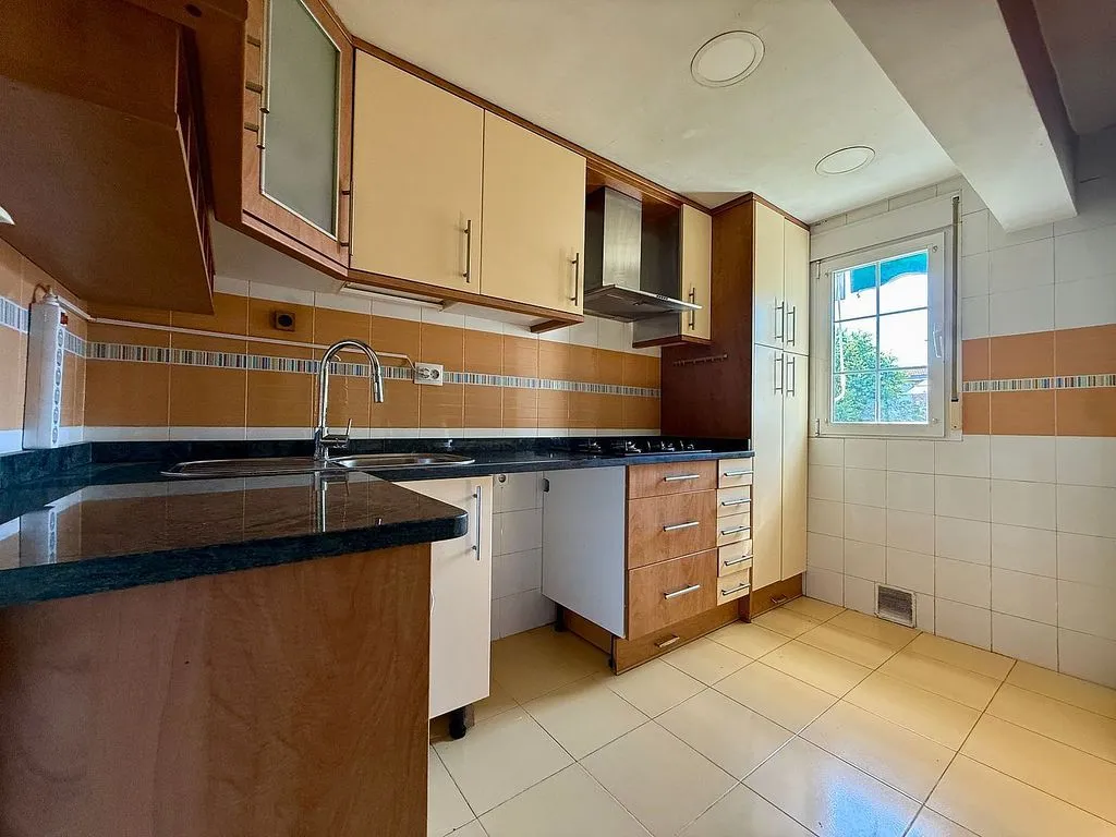 Köök - 2-Bedroom Flat with A/C in Carabanchel