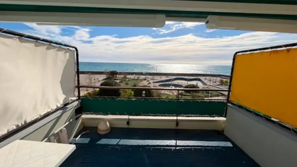 Balcon - Seafront Studio with Terrace in Ospedaletti