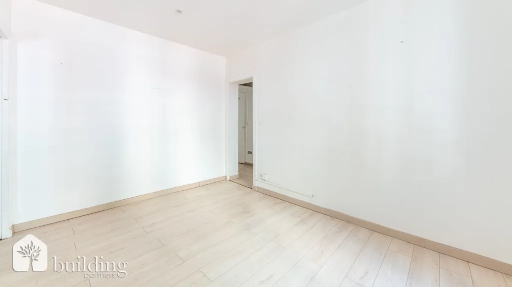 Pièces - Appartement lumineux avec cave à Levallois-Perret