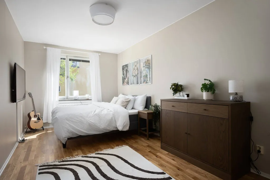 Magamistoad - Apartment with Balcony in Västerhaninge