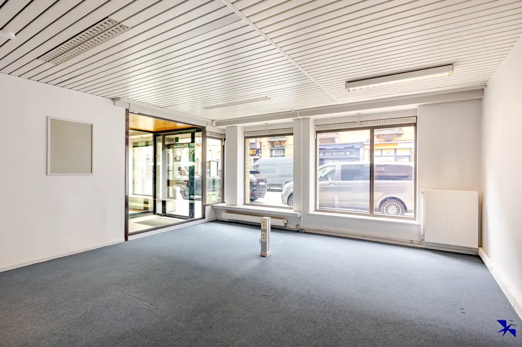 Bureau - Local Commercial avec Terrasse à Lokeren