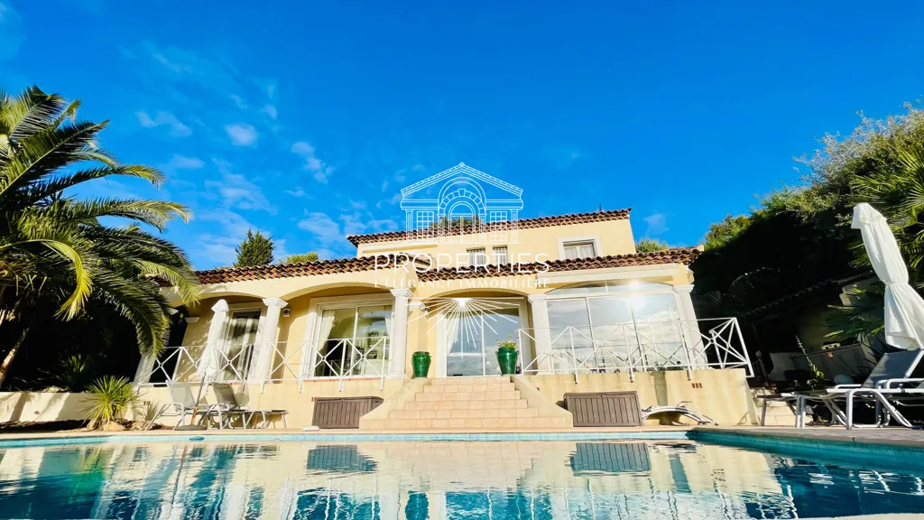 Piscina - House with Pool in Valcros, La Londe