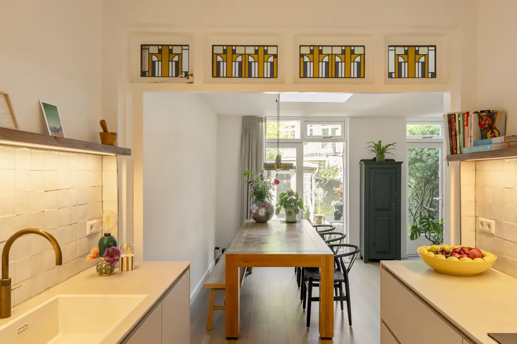 Cuisine - Renovated Ground Floor Flat with Water View in Amsterdam