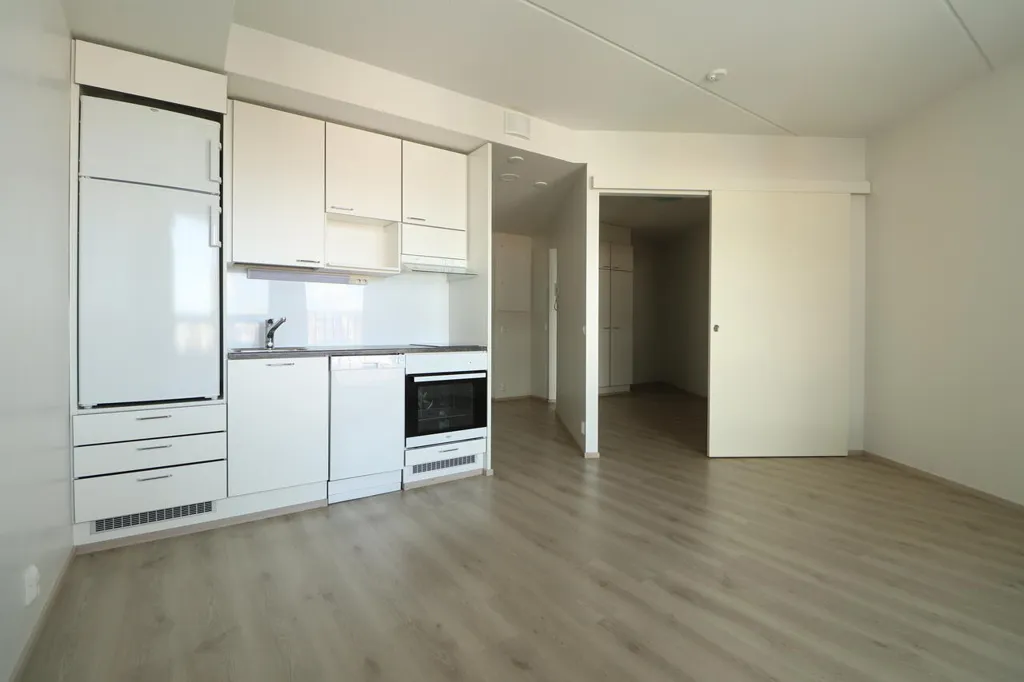 Köök - Spacious One-Bedroom Flat in Etu-Lyötty, Oulu