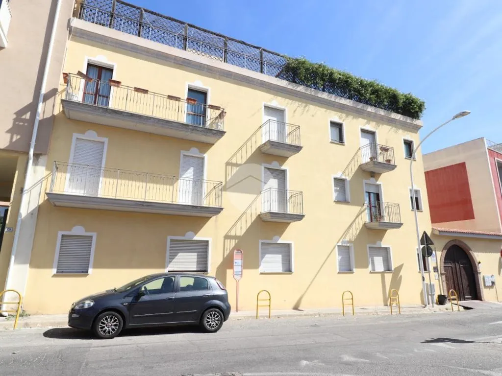 Extérieur - Armed Trilocale with Balconies in Cagliari