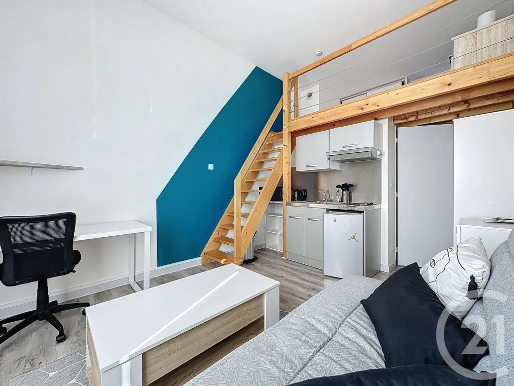 Séjour - Studio Meublé avec Parking à Montbéliard