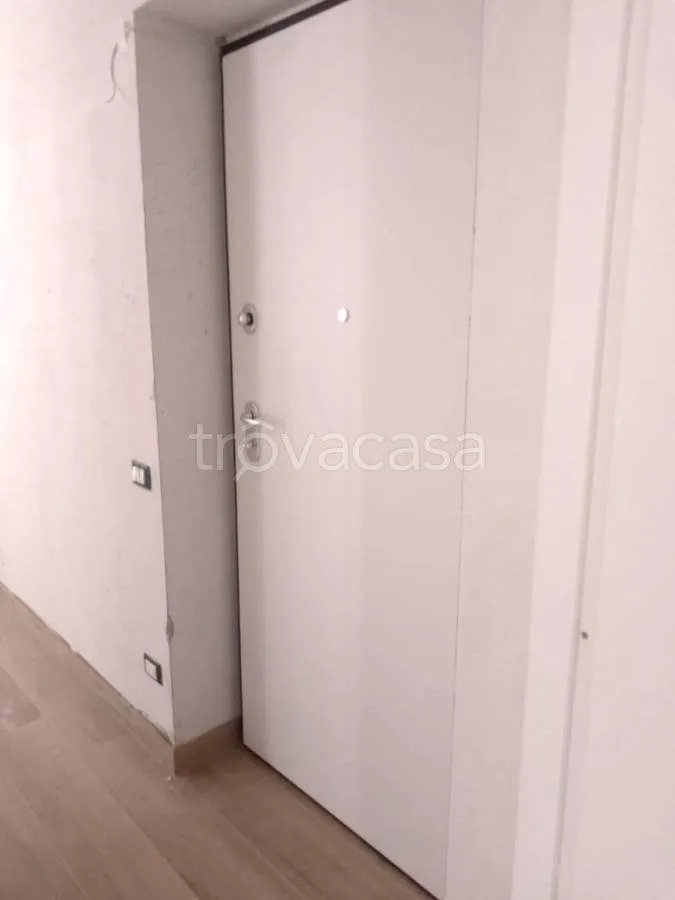 hallway_entrance