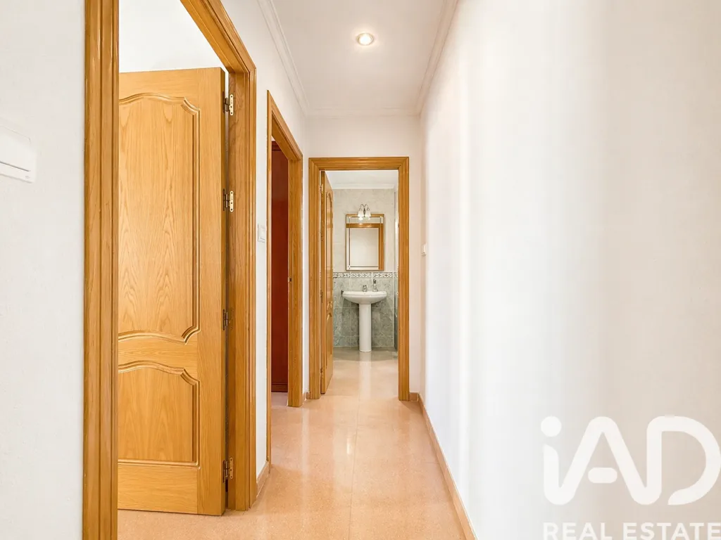 Esik - Spacious Flat with Garage in Abarán