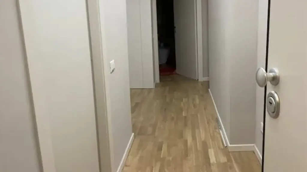 hallway_entrance