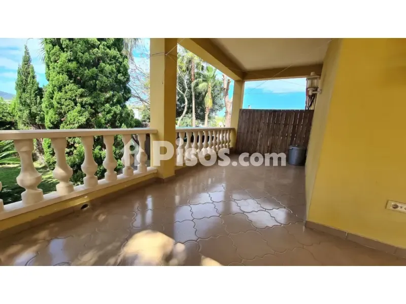 Terrace - Chalet with Private Pool near Platja D'Oliva