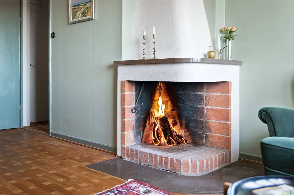 Elutuba - Charming 2nd Floor Flat with South-Facing Balcony in Uppsala
