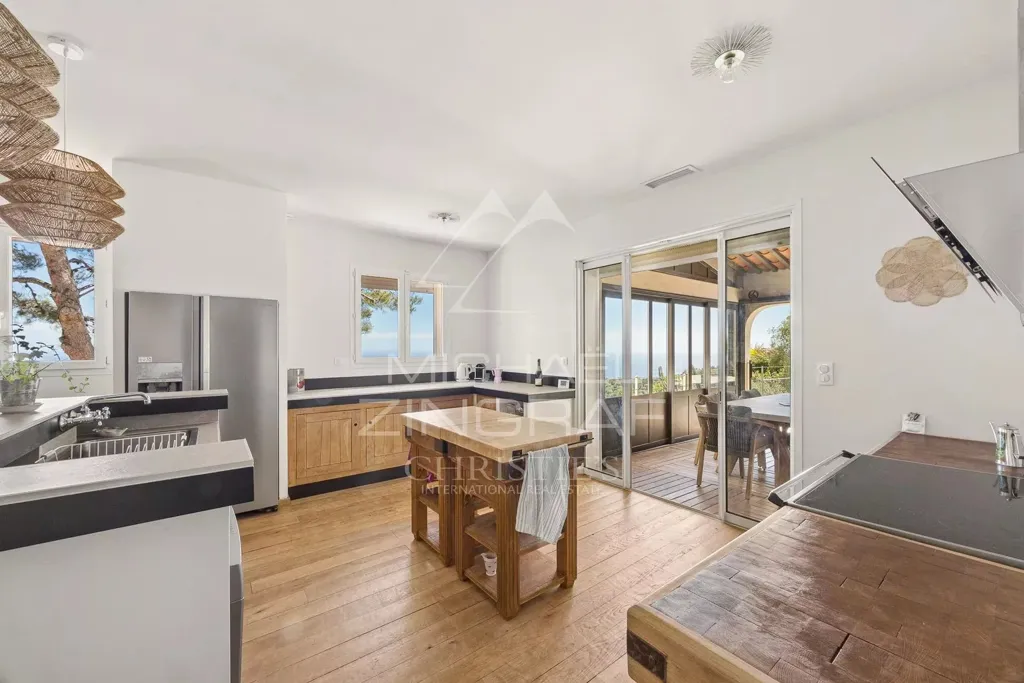 Cucina - New Villa with Sea View in Èze