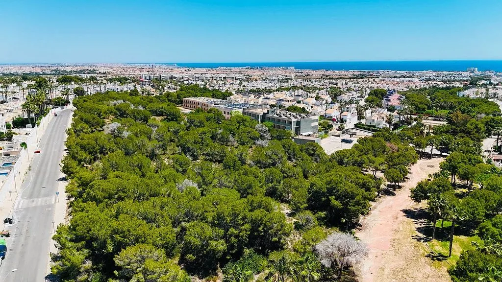 Vista aerea - 2-Bedroom Apartment with Pool in Orihuela Costa
