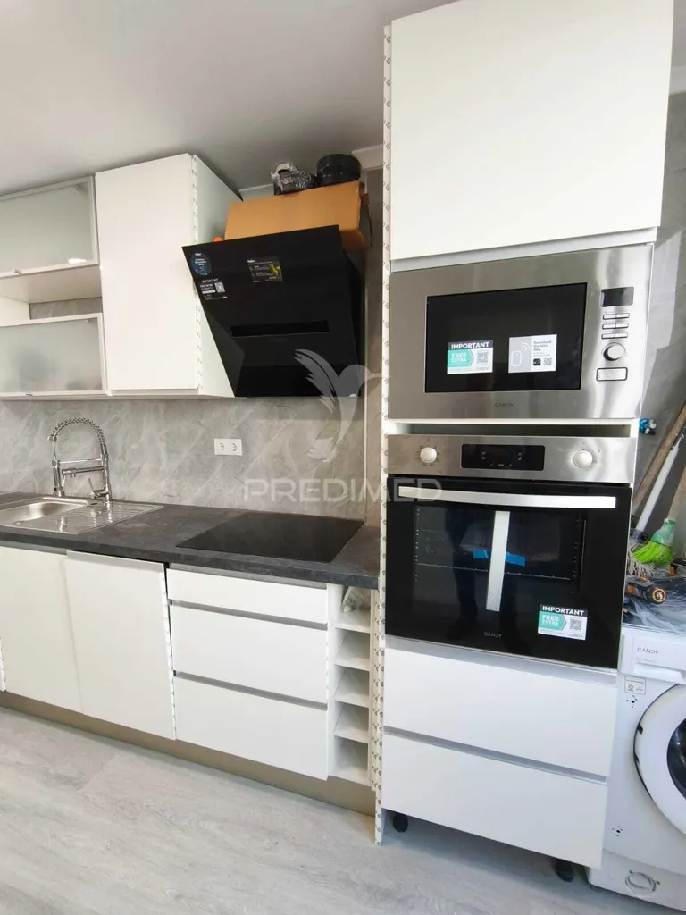 Cuisine - Remodelled T2 Apartment with Two Sunlit Fronts in Benfica