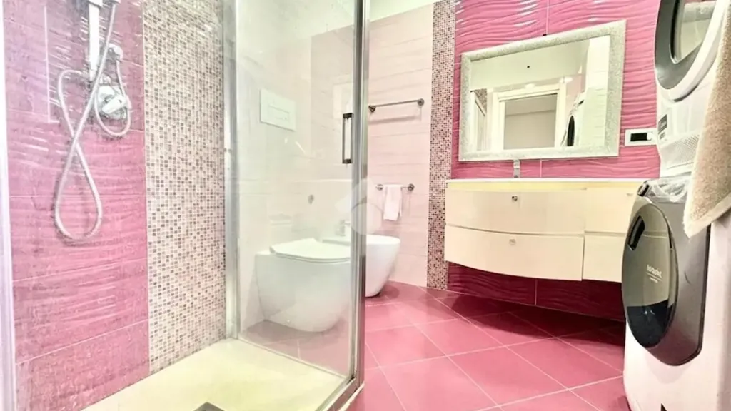 Salles de bain - Panoramic Apartment with Balcony in Naples