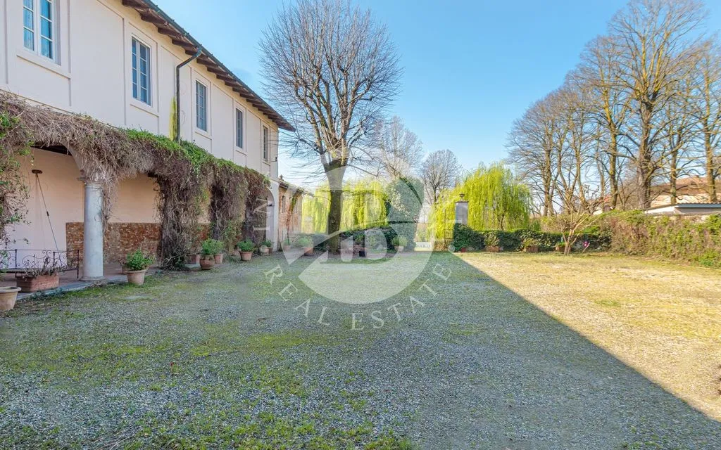 Jardin - Historic Villa with Private Pool in Ozzero, Lombardy