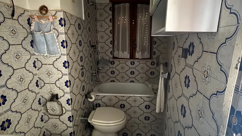 Salles de bain - Bright Apartment with Balcony in Rocca di Papa