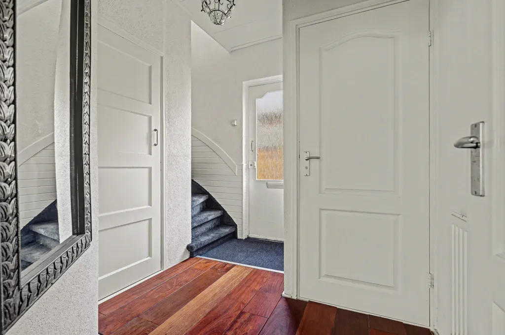 hallway_entrance