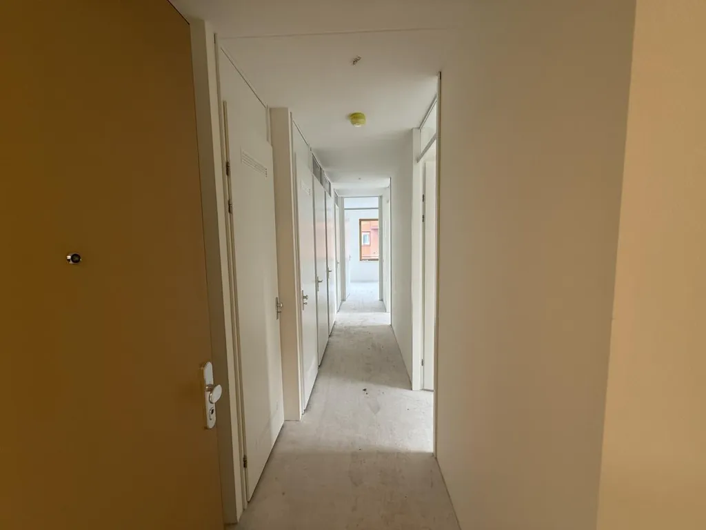 hallway_entrance