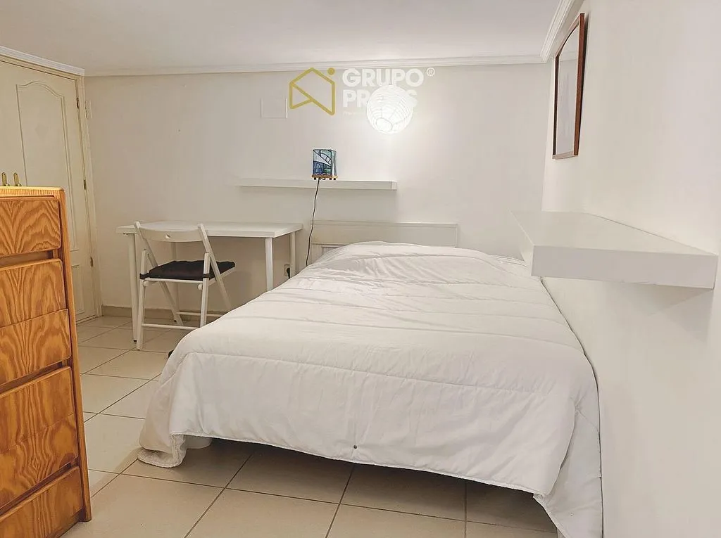 Chambres - Duplex with Patio in Palacio, Madrid