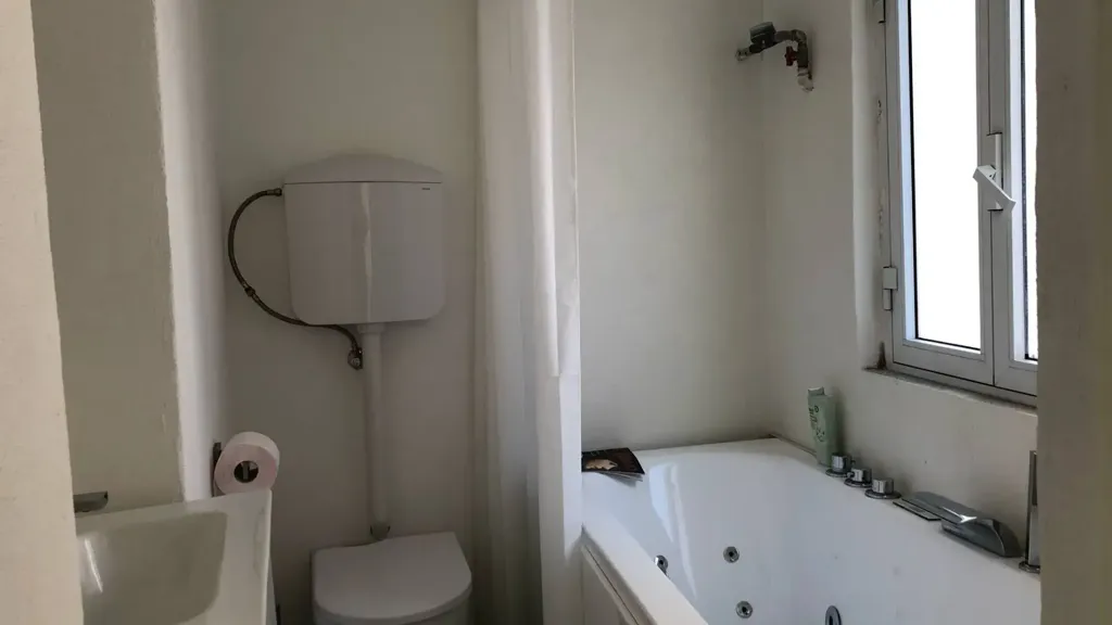 Vannitoad - Seafront Apartment in Varazze