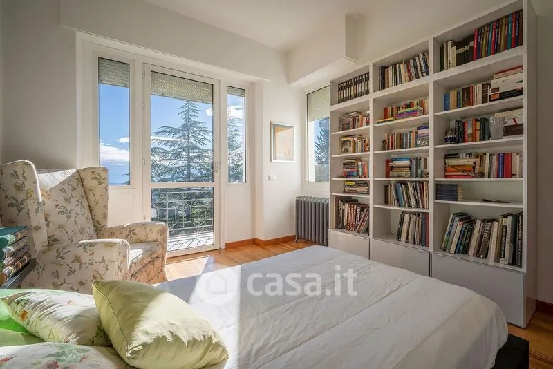 Chambres - Historic Villa with Lake View in Gignese