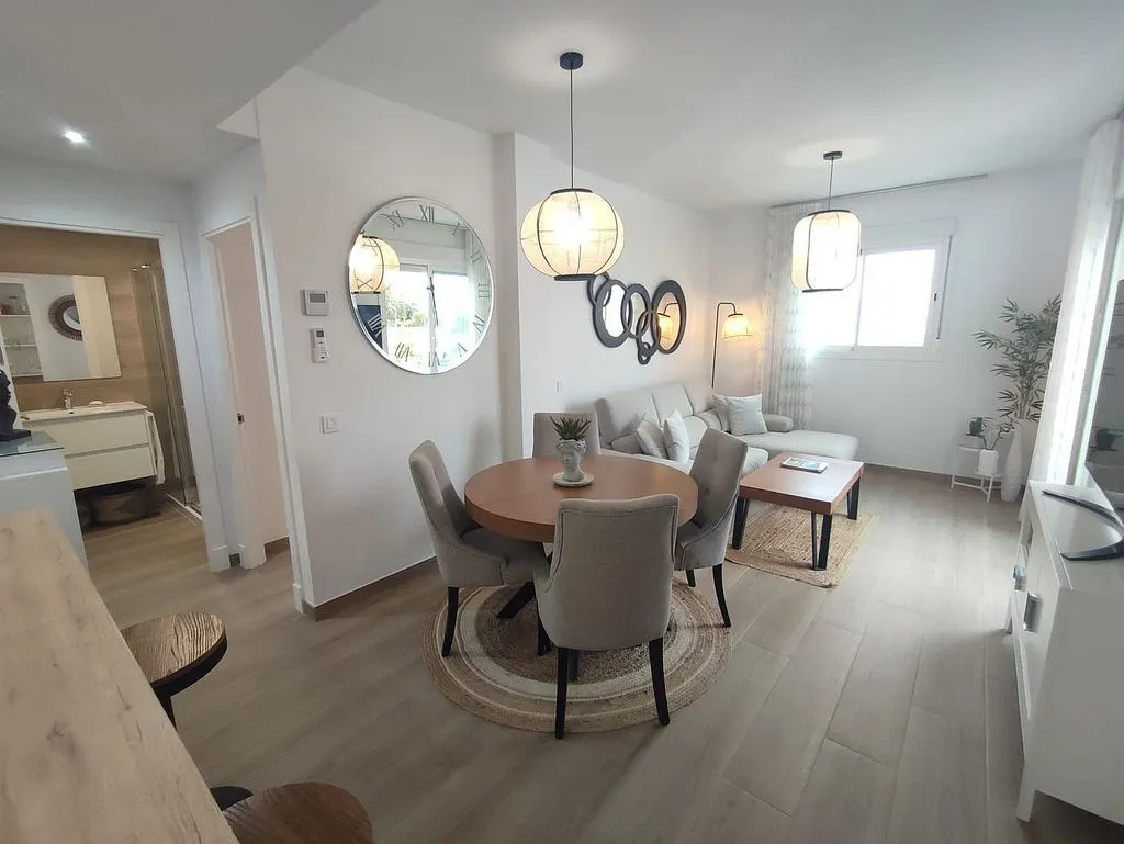 Söögituba - Penthouse with Pool in Costa Ballena