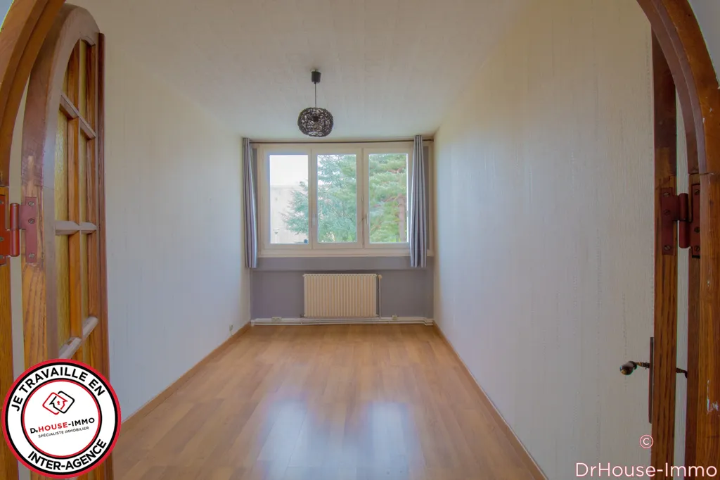 Entrée - Appartement 4 Pièces avec Box à Beynes